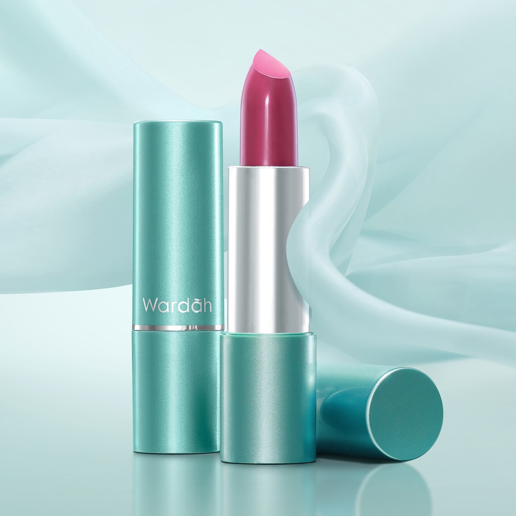 Wardah Exclusive Moist Lipstick 46 Chic Magenta * Wardah Exclusive Moist Lipstick 46 Chic Magenta *